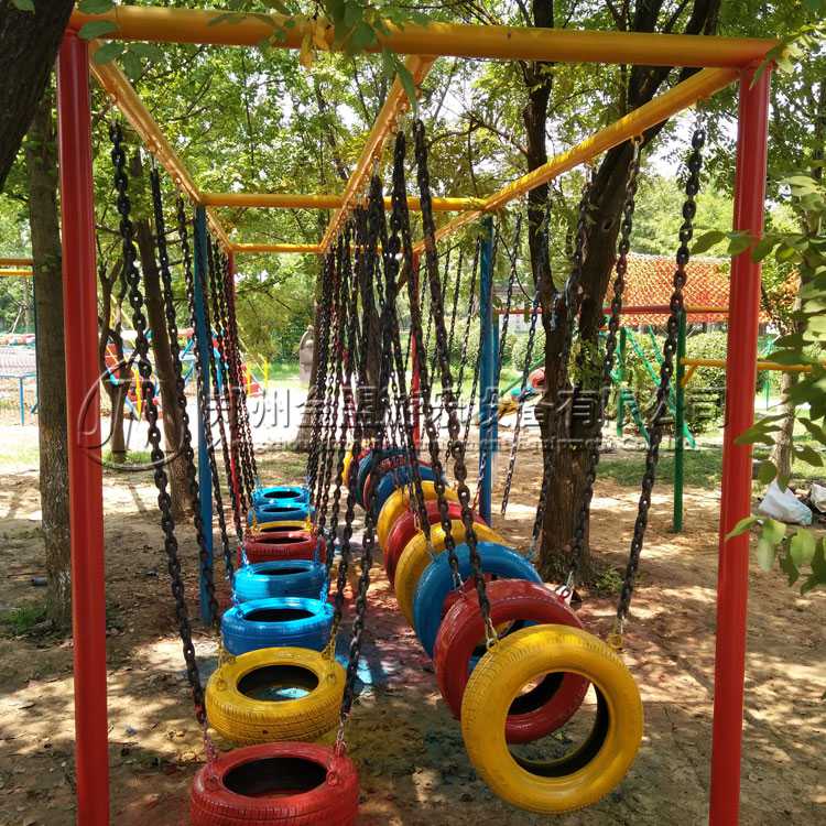 吊樁_體能樂園